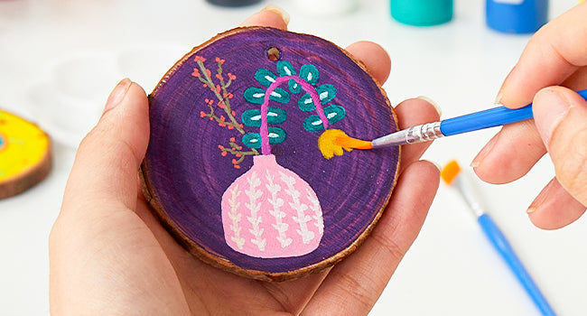 Wood Slices Kit, Shuttle Art 35 PCS Unfinished Natural Wood Slices with Pre-Drilled Hole, Acrylic Paint, Permanent Markers, Jute Twine, DIY Craft for Kids Adults Holiday Decoration Christmas Ornaments https://www.amazon.com/dp/B08FDGWSCW