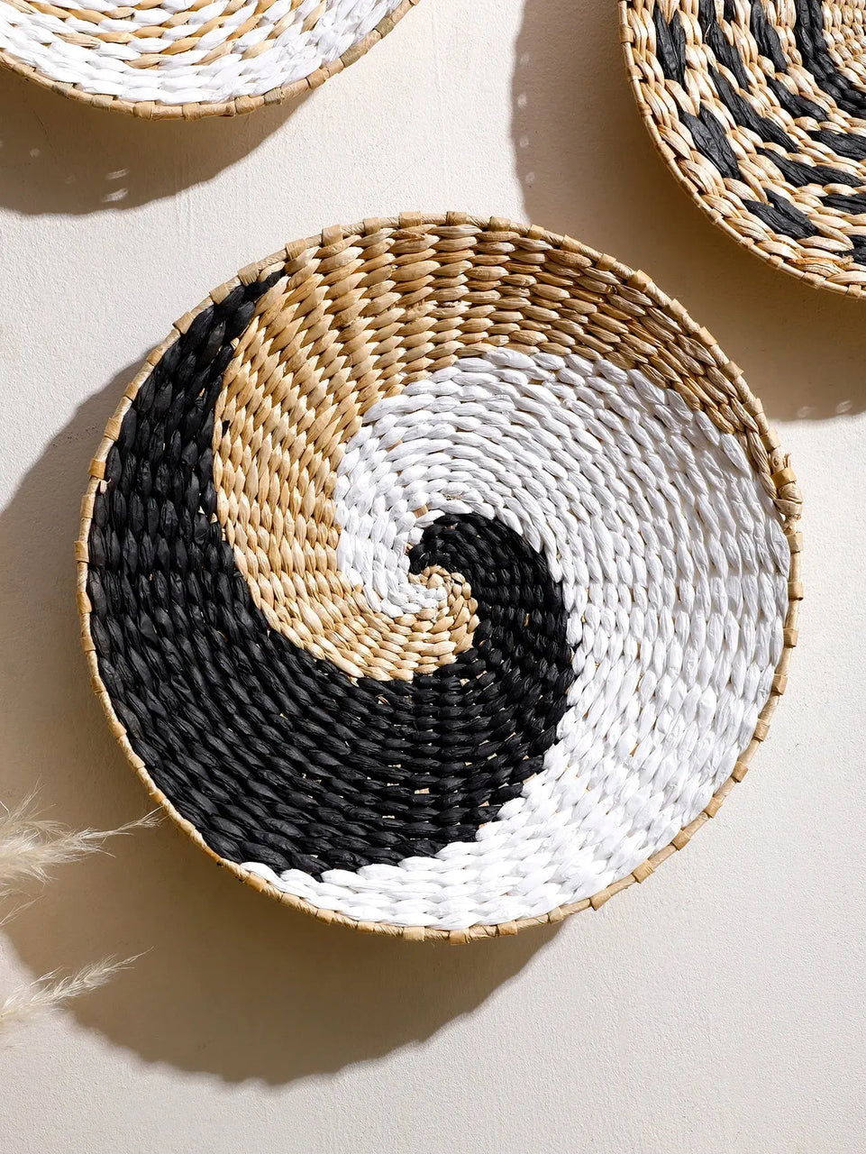 Seagrass Wall Hanging Decor Wall Basket Boho Home Decoration Handmade Natural Wall Art for Kitchen Bedroom Living Room Ornament June Wall Art